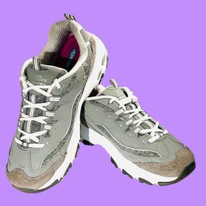 SKECHERS D'Lites Memory Foam Sneakers